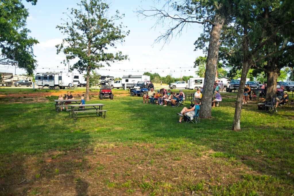 rv parks near paris tx