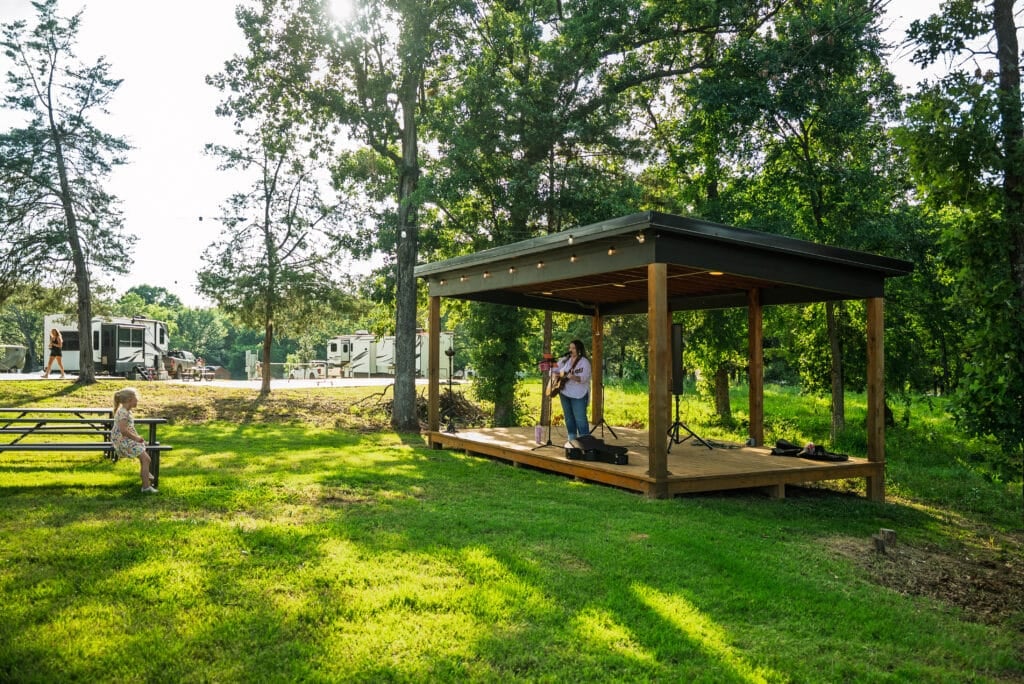 rv parks near pittsburg tx​
